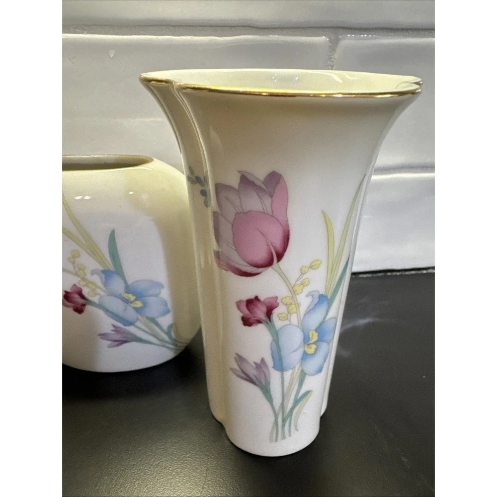 Japan Toyo Vase Jar Set of 3 with Beautiful Floral Design Gold Trim Cottage Core